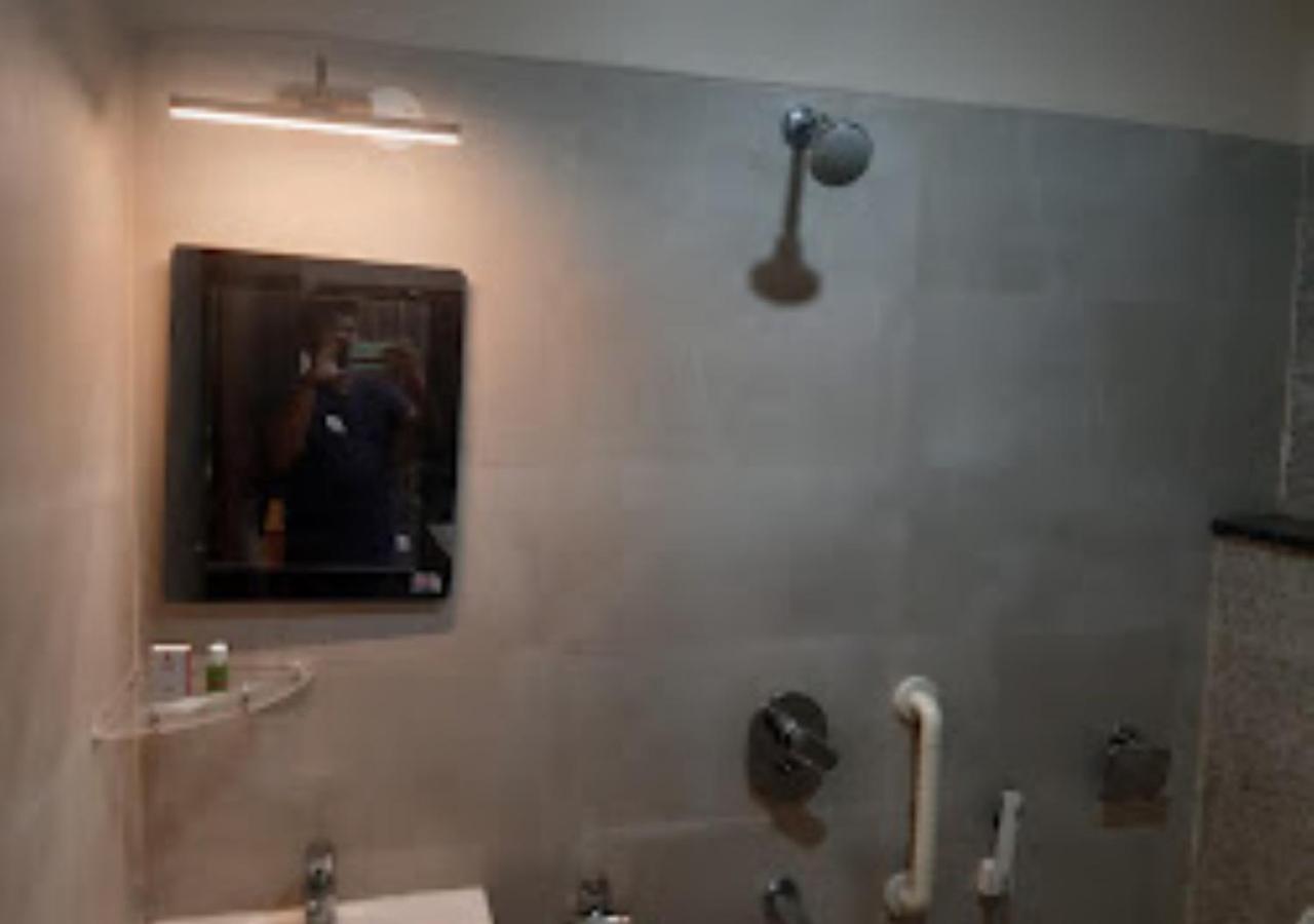 Hotel Venus Inn Bhubaneshwar Bhubaneswar Buitenkant foto
